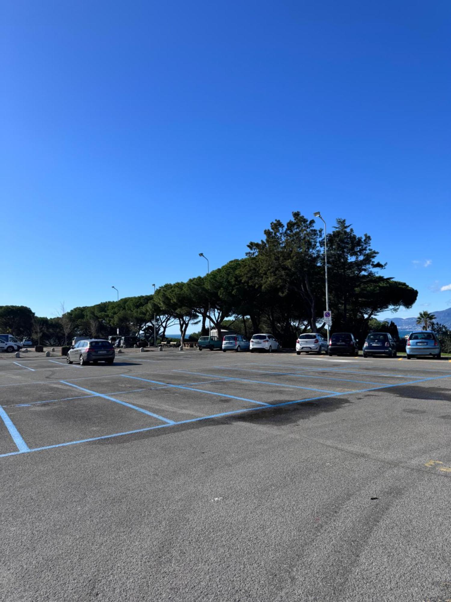 Bordiland 1 Apartamento Bordighera Exterior foto